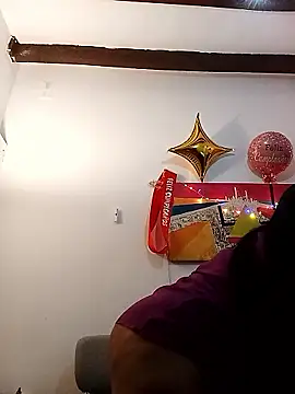 yoahotpetrafiery online show from 04-04-26, 03:02