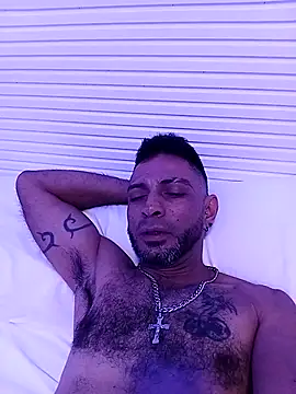 Snapshot of yoahotpetrafiery chatting on 05-30-26, 01:01 yoahotpetrafiery online show from 05-30-26, 01:01