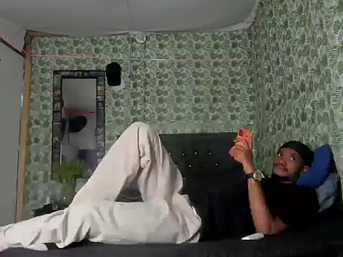 Snapshot of Kofi_exotic_2 chatting on 05-19-26, 12:04 Kofi exotic 2 online show from 05-19-26, 12:04