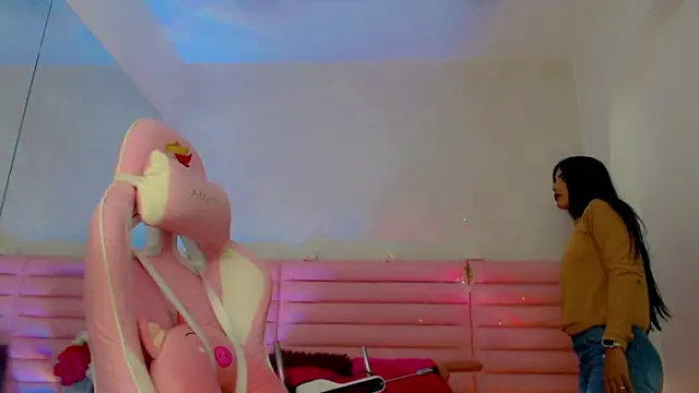 estefany squirt1 online show from 02-05-26, 03:57