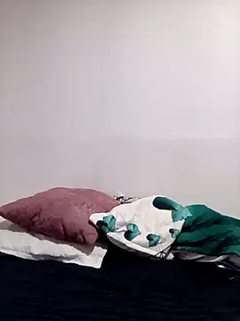 LiaRose- online show from 03-05-26, 09:39