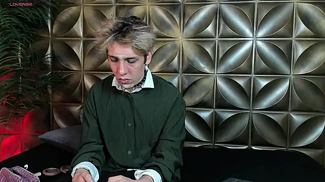 DannyParker  online show from 02-03-26, 04:43