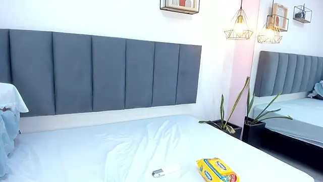 sam doll  online show from 06-11-26, 12:32