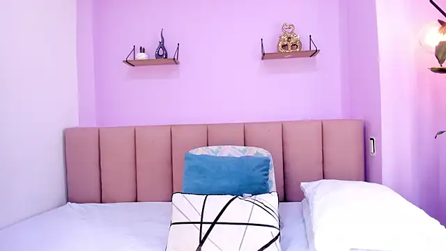 sam doll  online show from 04-11-26, 07:28