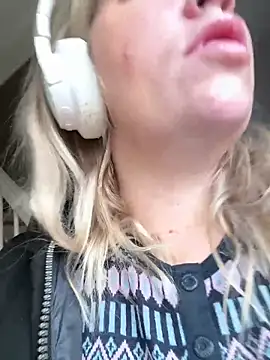 Amanda Norsk online show from 02-22-26, 10:17