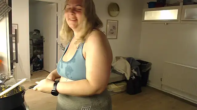 Snapshot of Amanda_Norsk chatting on 05-15-26, 08:18 Amanda Norsk online show from 05-15-26, 08:18