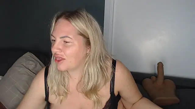 Amanda Norsk online show from 02-16-26, 08:40