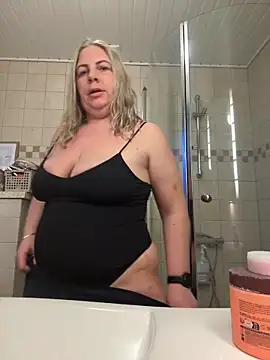 Snapshot of Amanda_Norsk chatting on 04-04-26, 06:25 Amanda Norsk online show from 04-04-26, 06:25