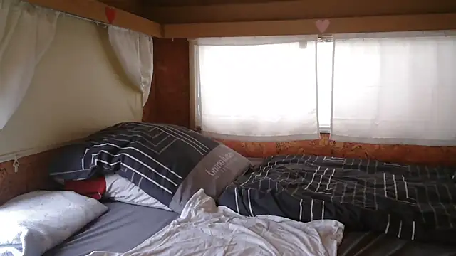 Sylly online show from 02-14-26, 08:14