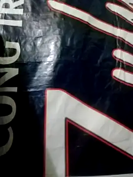 Snapshot of YIYI-502 chatting on 03-04-26, 02:03 YIYI-502 online show from 03-04-26, 02:03