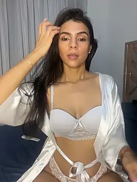 Snapshot of EvaMiranda chatting on 05-01-26, 03:33 EvaMiranda online show from 05-01-26, 03:33