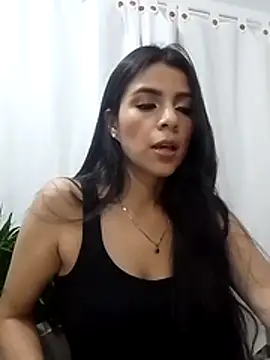 Snapshot of EvaMiranda chatting on 06-11-26, 04:09 EvaMiranda online show from 06-11-26, 04:09