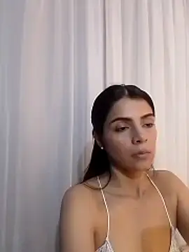 Snapshot of EvaMiranda chatting on 02-06-26, 02:29 EvaMiranda online show from 02-06-26, 02:29