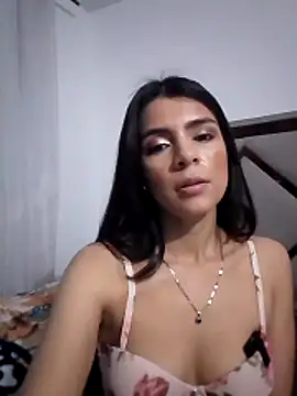 Snapshot of EvaMiranda chatting on 05-29-26, 06:41 EvaMiranda online show from 05-29-26, 06:41