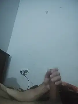 Snapshot of amirMohamed58 chatting on 02-14-26, 04:34 amirMohamed58 online show from 02-14-26, 04:34