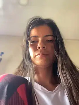 Snapshot of Esperanza_GS chatting on 04-27-26, 02:48 Esperanza GS online show from 04-27-26, 02:48