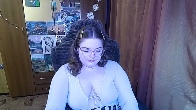 Teasing Dora online show from 02-06-26, 11:45