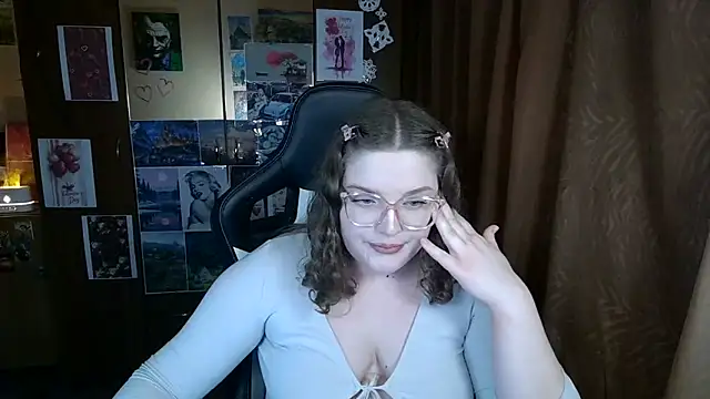 Teasing Dora online show from 02-17-26, 07:22