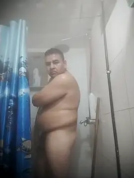 Snapshot of Sergiowooo chatting on 06-22-26, 01:44 Sergiowooo online show from 06-22-26, 01:44