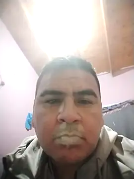 Snapshot of Sergiowooo chatting on 07-25-26, 07:49 Sergiowooo online show from 07-25-26, 07:49