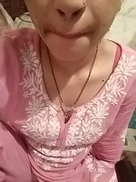 Snapshot of khushi_rawat chatting on 02-27-26, 05:57 khushi rawat online show from 02-27-26, 05:57