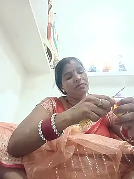 Snapshot of punamji_sexe chatting on 05-27-26, 05:53 punamji sexe online show from 05-27-26, 05:53