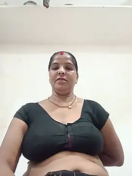 Snapshot of punamji_sexe chatting on 06-07-26, 05:34 punamji sexe online show from 06-07-26, 05:34