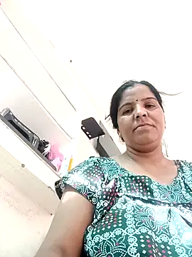 Snapshot of punamji_sexe chatting on 05-26-26, 03:37 punamji sexe online show from 05-26-26, 03:37