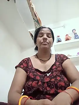 Snapshot of punamji_sexe chatting on 05-17-26, 03:28 punamji sexe online show from 05-17-26, 03:28