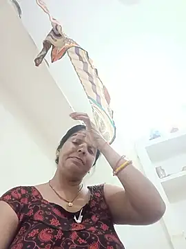 Snapshot of punamji_sexe chatting on 05-30-26, 06:53 punamji sexe online show from 05-30-26, 06:53