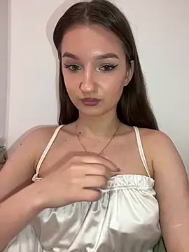 Green eyes lady online show from 02-24-26, 11:11