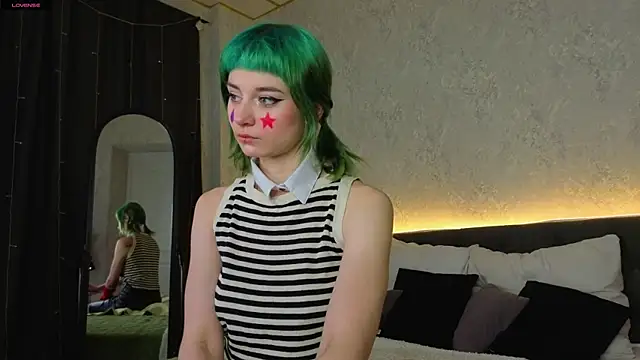 Scarle Whisper online show from 04-02-26, 01:02