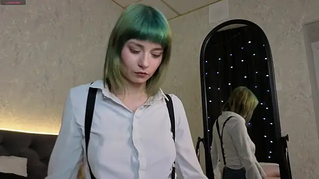 Scarle Whisper online show from 03-21-26, 01:18