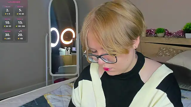 Lauraaa Smith online show from 03-02-26, 07:26