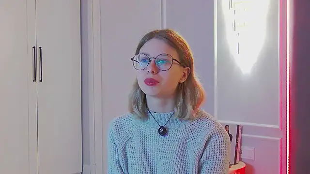 Snapshot of Ivy_Allen chatting on 02-05-26, 04:36 Ivy Allen online show from 02-05-26, 04:36