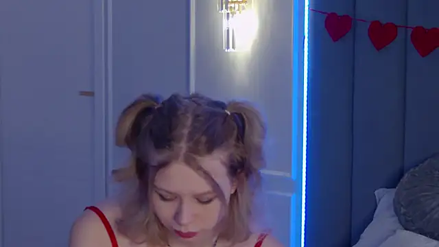 Snapshot of Ivy_Allen chatting on 02-23-26, 06:19 Ivy Allen online show from 02-23-26, 06:19