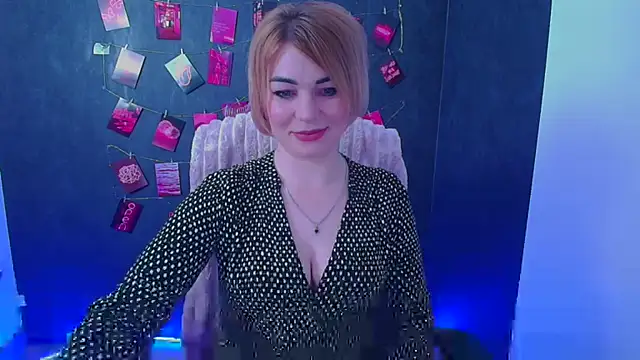 CuttieEmma online show from 04-22-26, 11:50