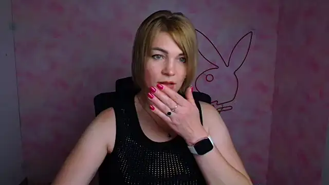 Snapshot of CuttieEmma chatting on 06-29-26, 10:15 CuttieEmma online show from 06-29-26, 10:15