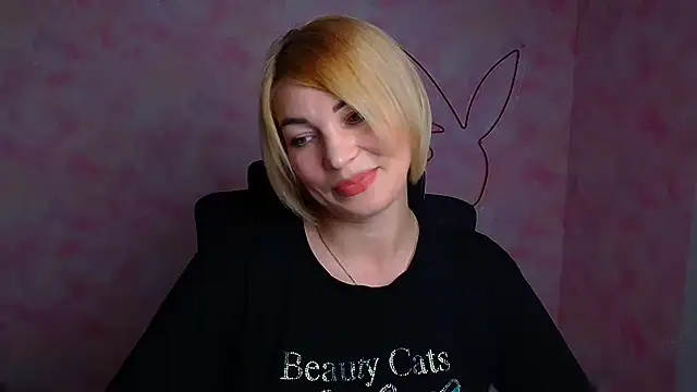 Snapshot of CuttieEmma chatting on 06-23-26, 11:41 CuttieEmma online show from 06-23-26, 11:41