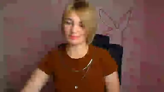 Snapshot of CuttieEmma chatting on 07-10-26, 05:29 CuttieEmma online show from 07-10-26, 05:29