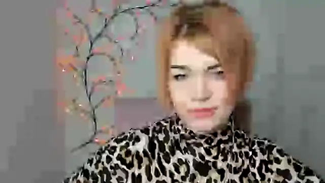 CuttieEmma online show from 04-04-26, 05:58