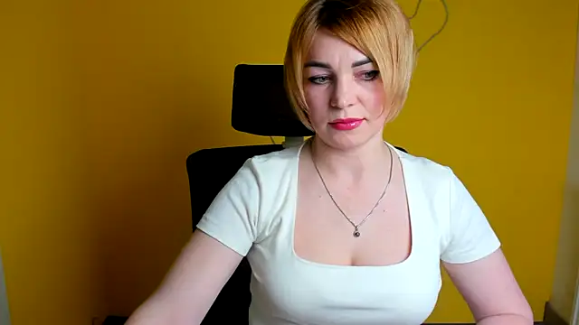 CuttieEmma online show from 04-28-26, 11:47