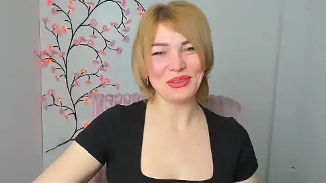 CuttieEmma online show from 02-23-26, 07:31