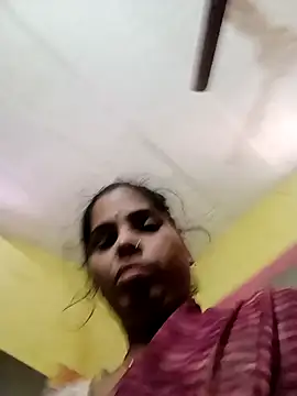 Snapshot of Priyakoli4568 chatting on 02-21-26, 03:30 Priyakoli4568 online show from 02-21-26, 03:30