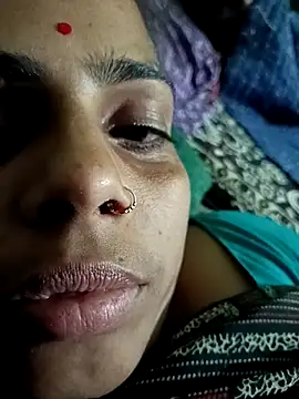 Snapshot of Priyakoli4568 chatting on 04-06-26, 03:46 Priyakoli4568 online show from 04-06-26, 03:46