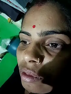 Snapshot of Priyakoli4568 chatting on 04-12-26, 05:49 Priyakoli4568 online show from 04-12-26, 05:49