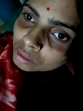 Snapshot of Priyakoli4568 chatting on 04-08-26, 03:57 Priyakoli4568 online show from 04-08-26, 03:57