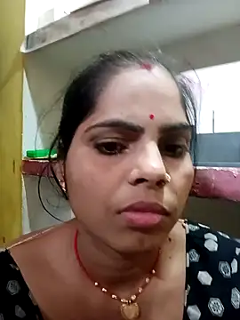 Snapshot of Priyakoli4568 chatting on 02-24-26, 11:11 Priyakoli4568 online show from 02-24-26, 11:11