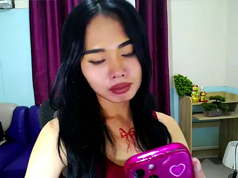 Snapshot of devine_goddess chatting on 04-29-26, 10:52 devine goddess online show from 04-29-26, 10:52