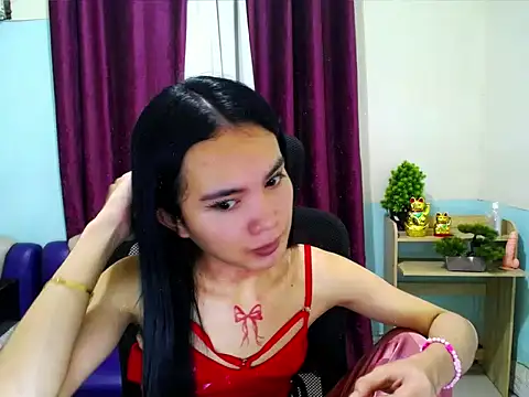 Snapshot of devine_goddess chatting on 04-21-26, 05:14 devine goddess online show from 04-21-26, 05:14